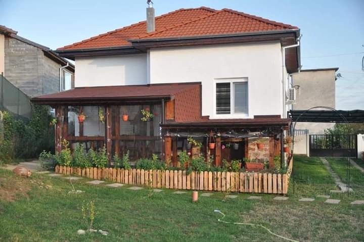 Къща за гости Медина